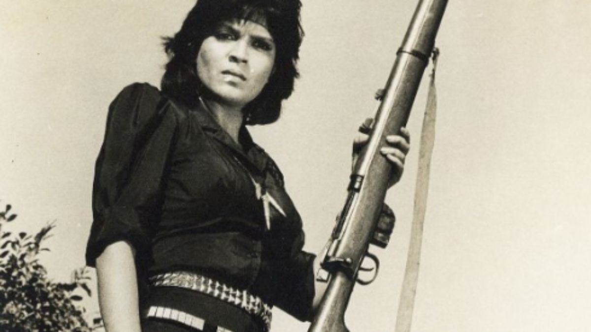 Zeenat Aman Reveals How She Hid Her Pregnancy During Daku Hasina Shoot